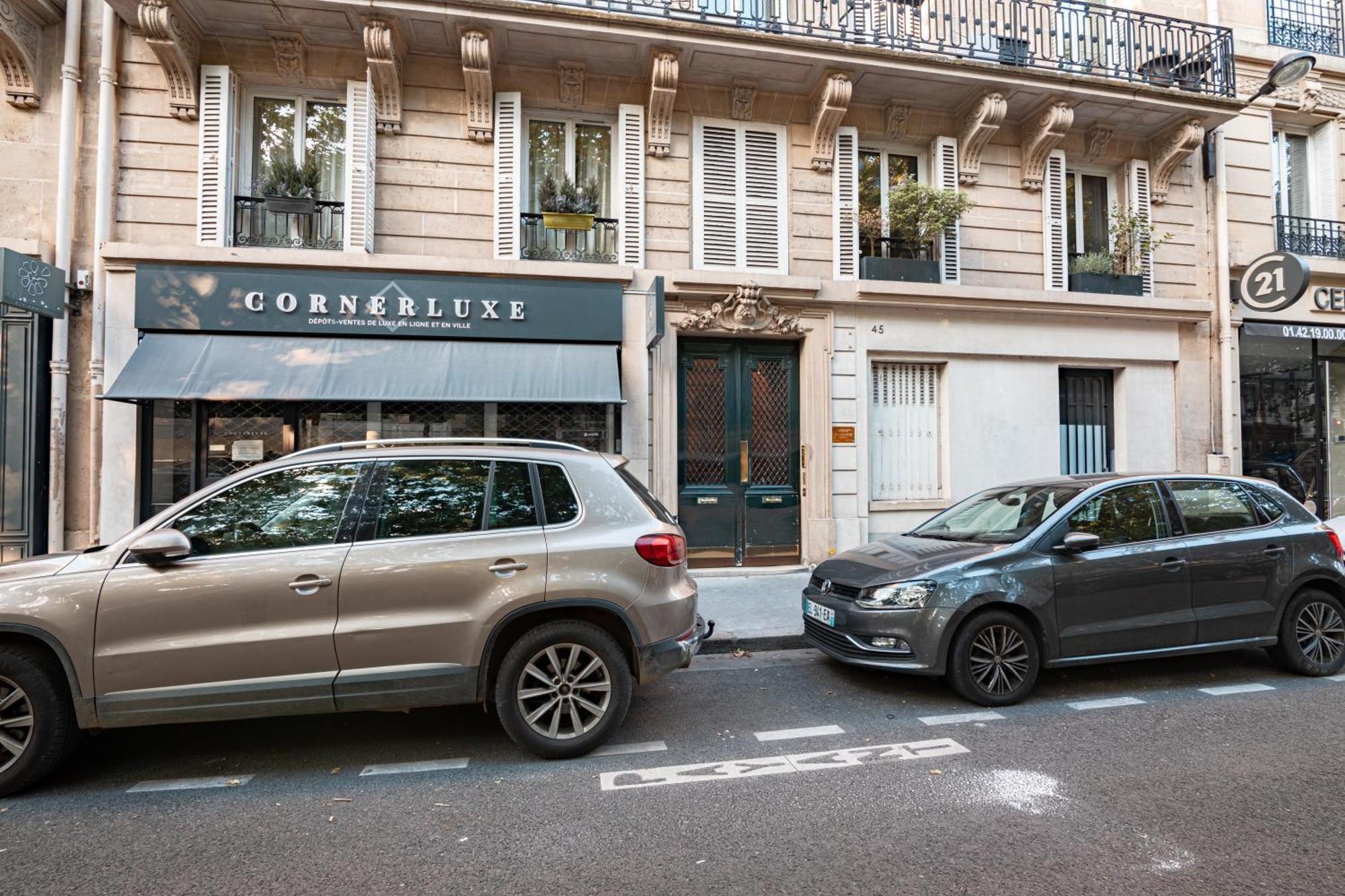 Quartier Champ De Mars Free Netflix Apartment Paris