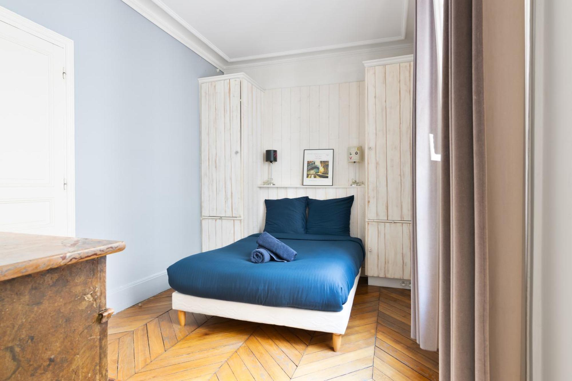 Apartment Quartier Champ De Mars Free Netflix